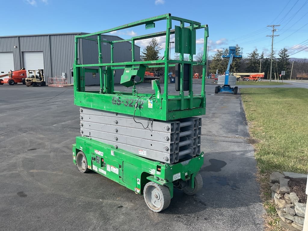 Buy 2015 GENIE GS-3232