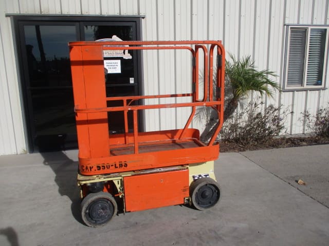 Buy 2015 JLG 1230ES