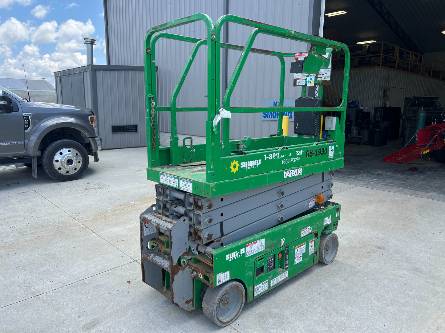 Buy 2015 GENIE scissor lift GS-1930