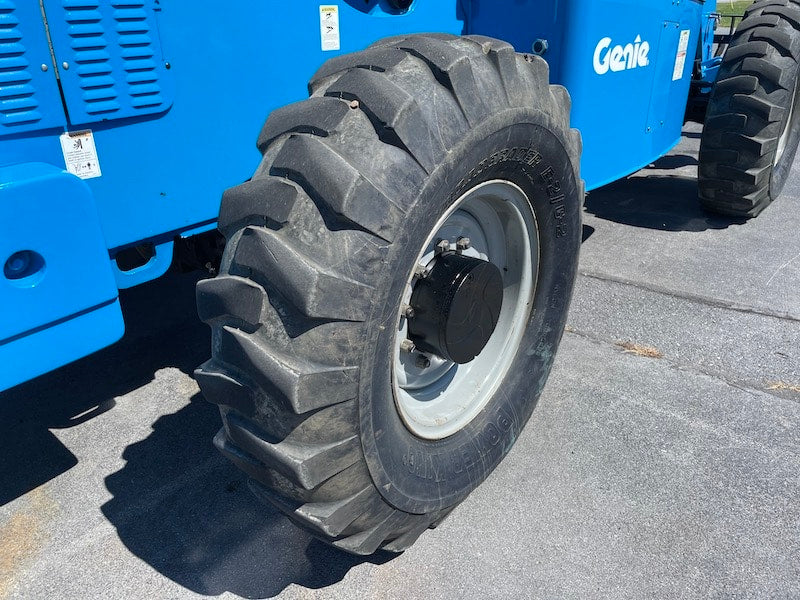 Buy 2015 GENIE GTH-1056
