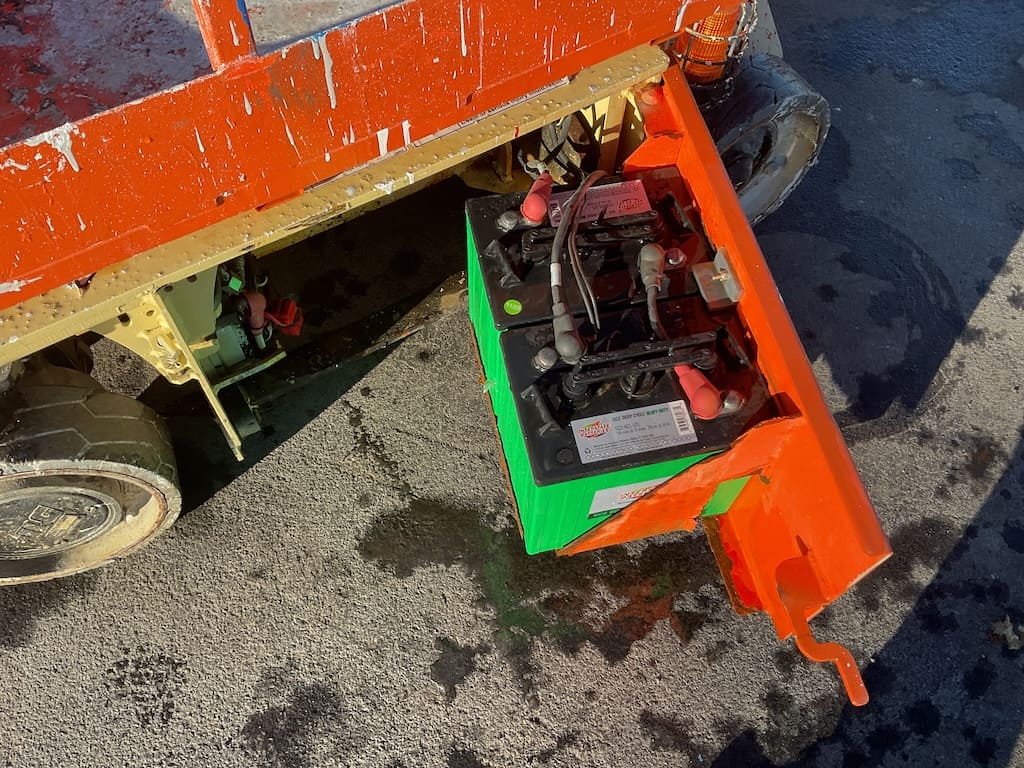 Buy 2014 JLG 1230ES